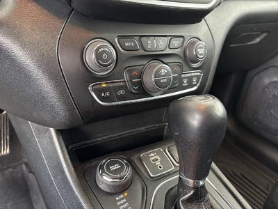 2022 Jeep Cherokee Latitude Lux 4x4