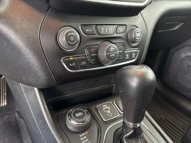 2022 Jeep Cherokee Latitude Lux 4x4