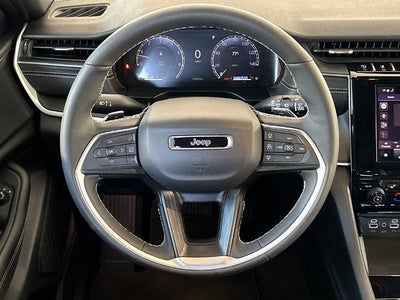 2025 Jeep Grand Cherokee L Laredo X 4x4