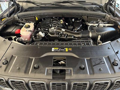 2025 Jeep Grand Cherokee L Laredo X 4x4