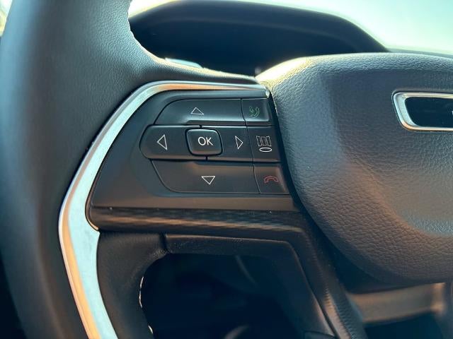 2025 Jeep Grand Cherokee L Laredo X 4x4