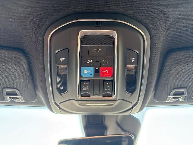 2025 Jeep Grand Cherokee L Laredo X 4x4