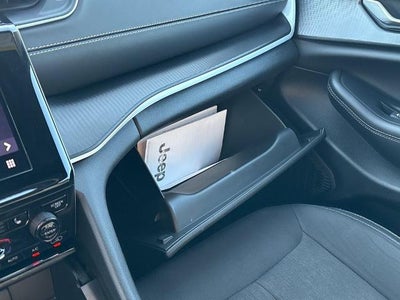 2025 Jeep Grand Cherokee L Laredo X 4x4