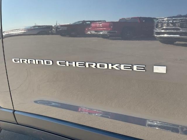 2025 Jeep Grand Cherokee L Laredo X 4x4