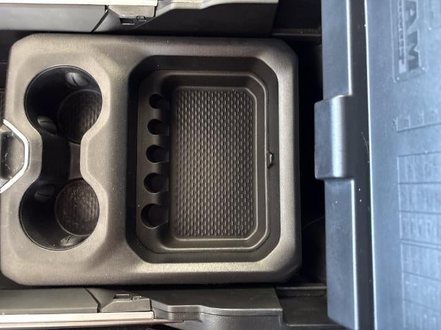 2022 RAM 1500 Big Horn Quad Cab 4x4 6'4" Box