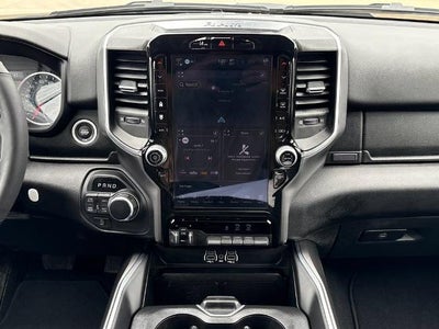 2025 RAM 1500 Big Horn Crew Cab 4x4 5'7" Box