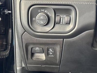 2021 RAM 1500 Limited Crew Cab 4x4 5'7" Box