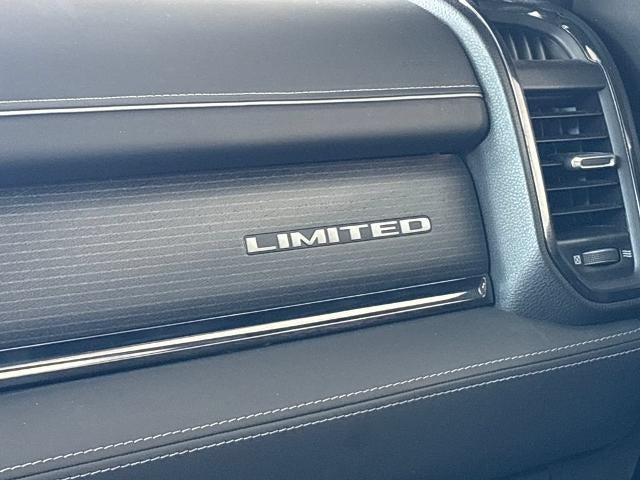 2022 RAM 1500 Limited Crew Cab 4x4 5'7" Box