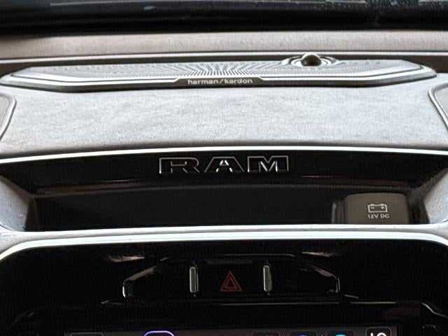 2022 RAM 1500 Limited Crew Cab 4x4 5'7" Box