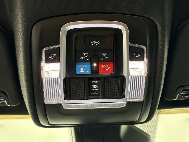 2025 RAM 1500 Laramie Crew Cab 4x4 5'7" Box