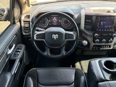 2020 RAM 1500 Laramie Crew Cab 4x4 5'7" Box