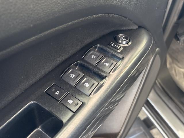 2022 GMC Canyon 4WD AT4 w/Leather