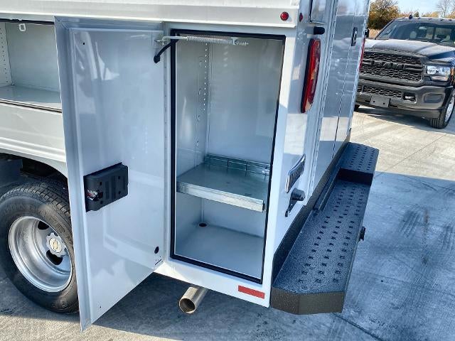 2024 Chevrolet Express Cutaway 3500 Base