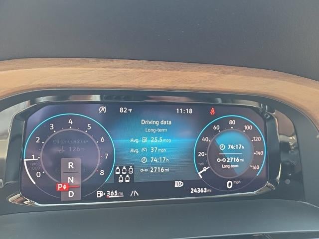 2025 Volkswagen Atlas 2.0T SE w/Technology