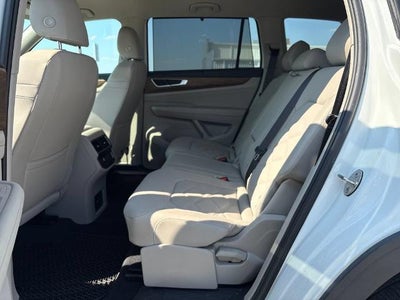 2025 Volkswagen Atlas 2.0T SE w/Technology