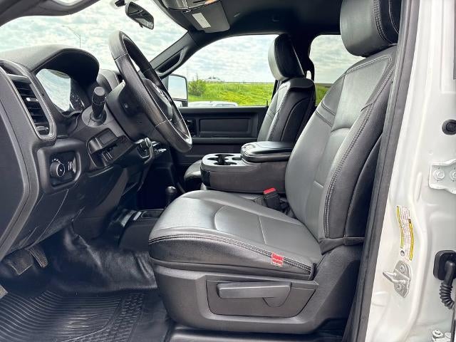 2024 RAM 3500 Tradesman Crew Cab 4x4 8' Box