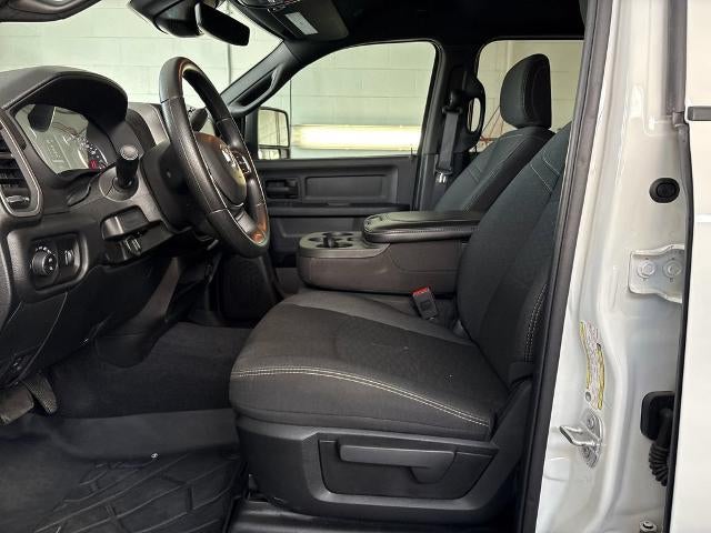 2026 RAM 2500 Black Express Crew Cab 4x4 6'4" Box