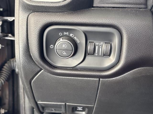2024 RAM 3500 Laramie Crew Cab 4x4 8' Box