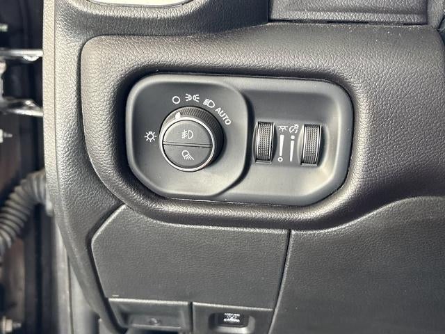 2024 RAM 3500 Laramie Crew Cab 4x4 8' Box