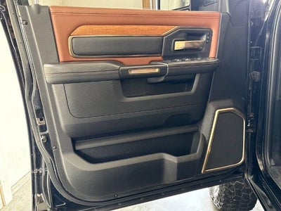 2024 RAM 3500 Limited Longhorn Crew Cab 4x4 8' Box