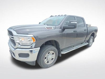 2024 RAM 2500 Tradesman Crew Cab 4x4 6'4" Box