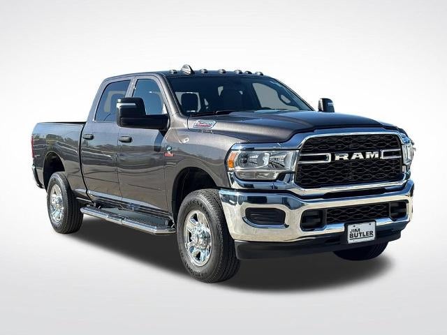 2024 RAM 2500 Tradesman Crew Cab 4x4 6'4" Box