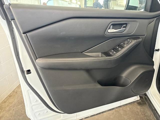 2025 Nissan Rogue SV FWD