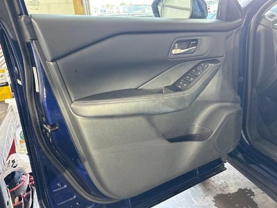 2025 Nissan Rogue SV FWD