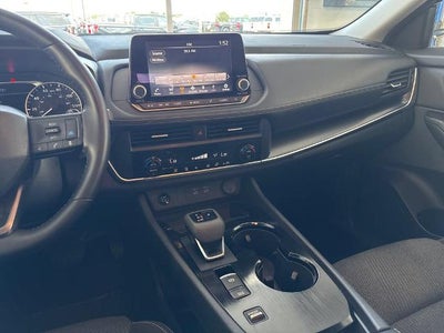 2025 Nissan Rogue SV FWD