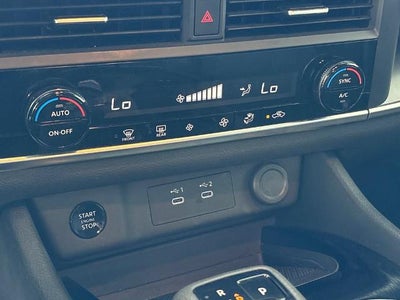 2025 Nissan Rogue SV FWD