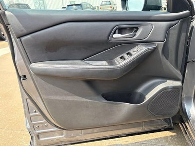 2025 Nissan Rogue SV FWD
