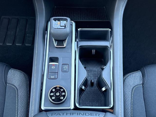 2025 Nissan Pathfinder SV 4WD