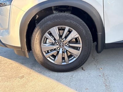 2025 Nissan Pathfinder SV 4WD