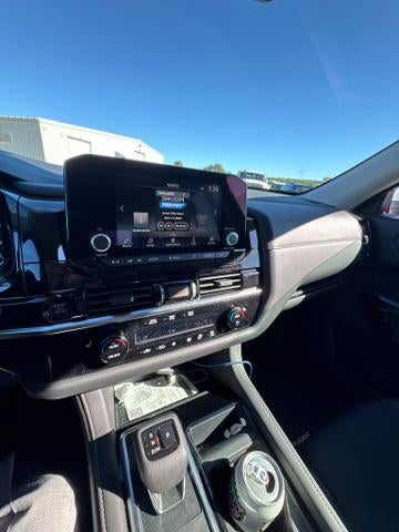 2025 Nissan Pathfinder SV 4WD
