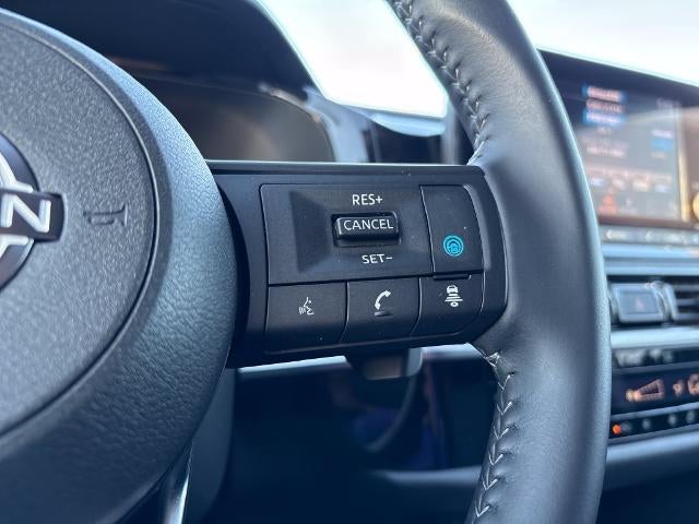 2025 Nissan Pathfinder SV 4WD