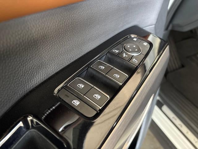 2024 Nissan Pathfinder Platinum 4WD