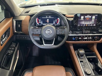 2024 Nissan Pathfinder Platinum 4WD