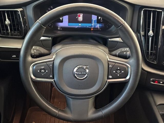 2024 Volvo XC60 Recharge Plug-In Hyb Core Dark Theme