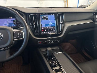 2024 Volvo XC60 Recharge Plug-In Hyb Core Dark Theme