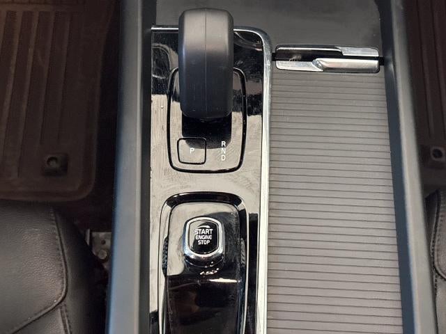2024 Volvo XC60 Recharge Plug-In Hyb Core Dark Theme