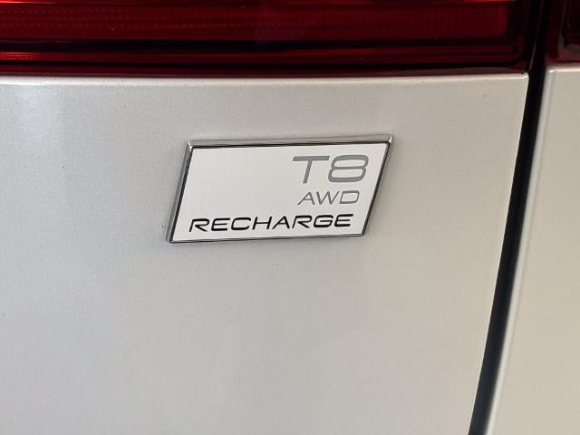 2024 Volvo XC60 Recharge Plug-In Hyb Core Dark Theme