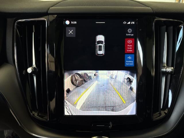 2024 Volvo XC60 Recharge Plug-In Hyb Core Dark Theme