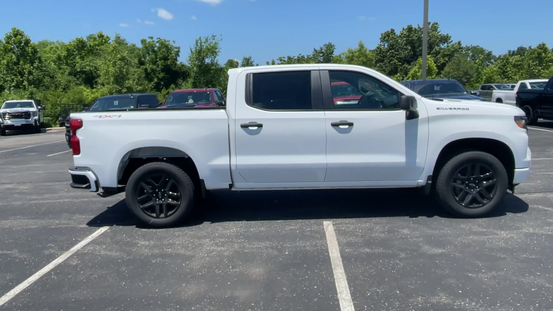 2025 Chevrolet Silverado 1500 Custom