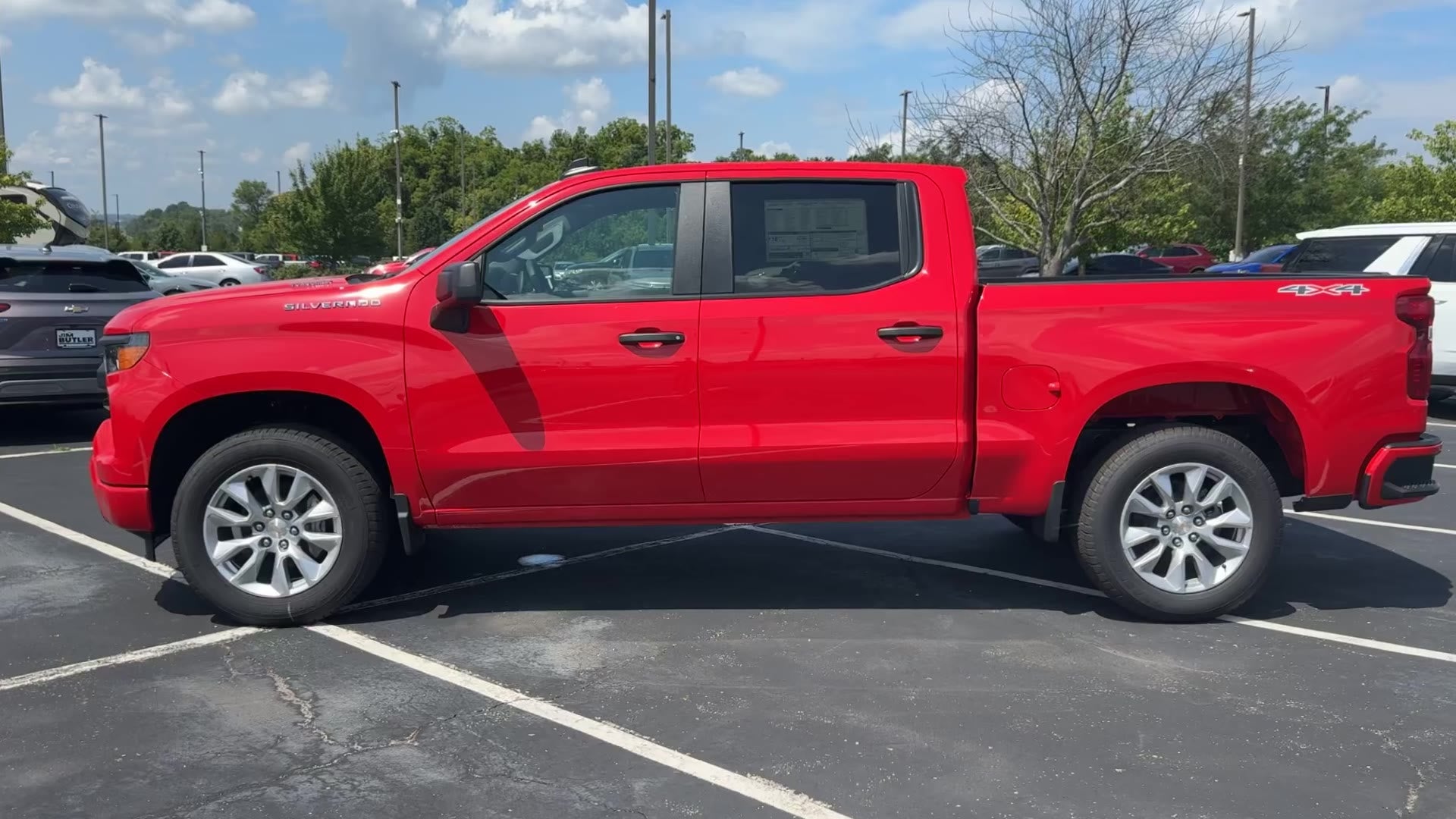 2025 Chevrolet Silverado 1500 Custom