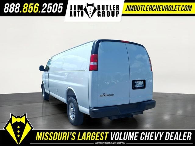 2026 Chevrolet Express Cargo WT