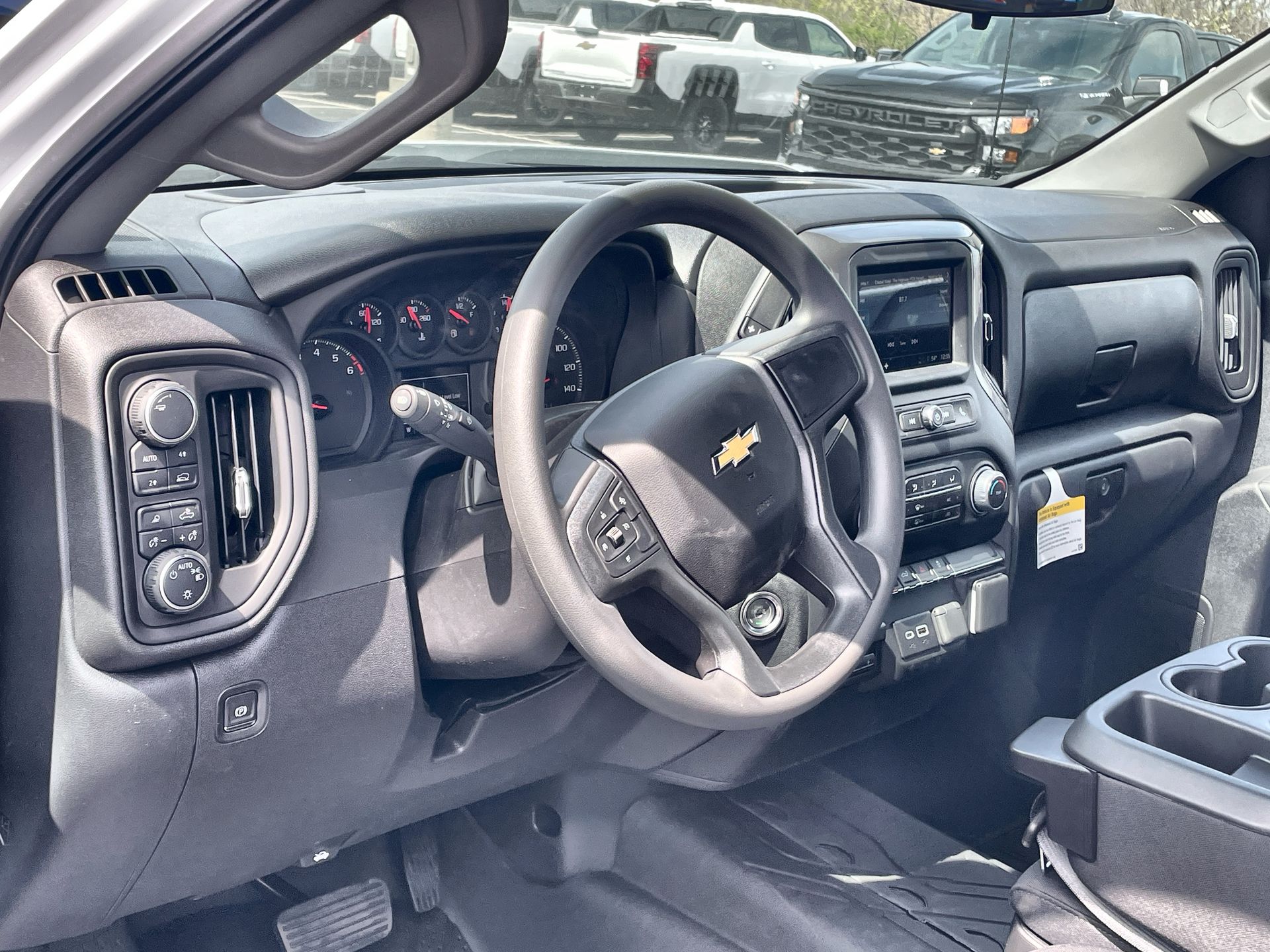 2025 Chevrolet Silverado 1500 WT