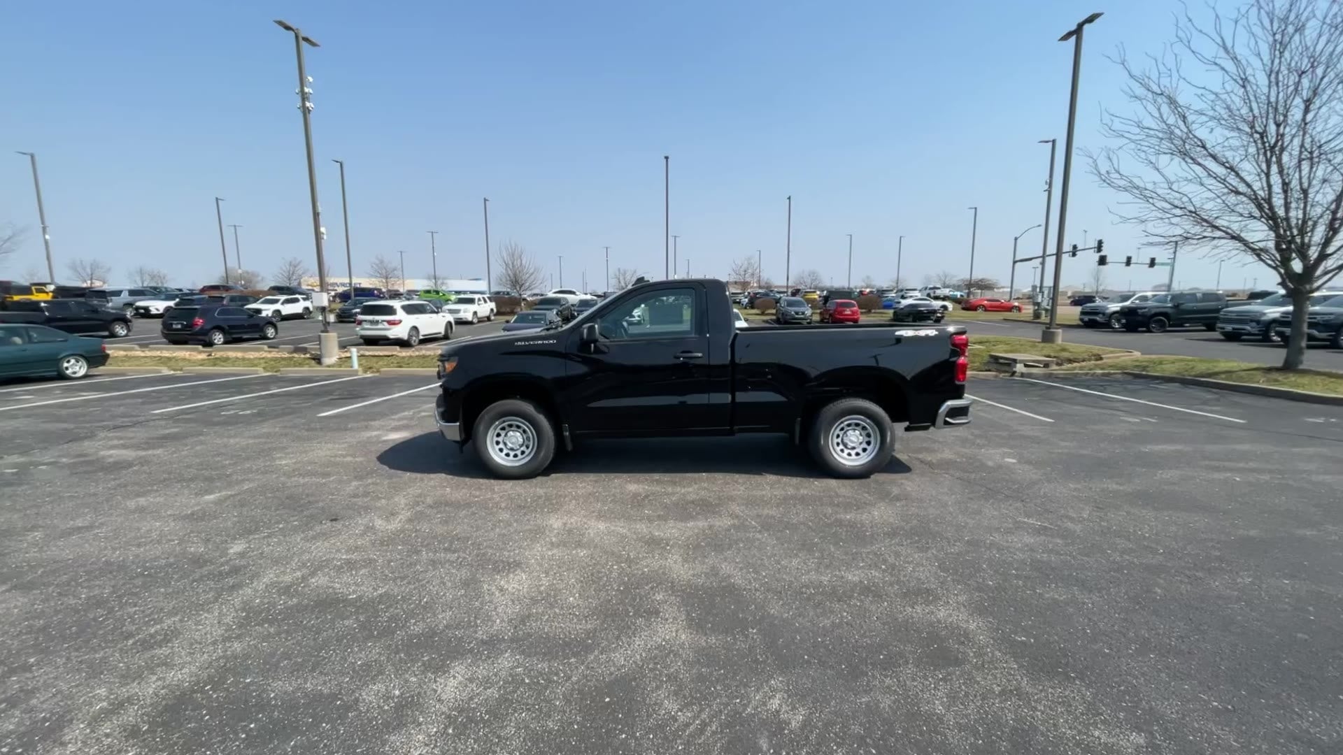 2025 Chevrolet Silverado 1500 WT