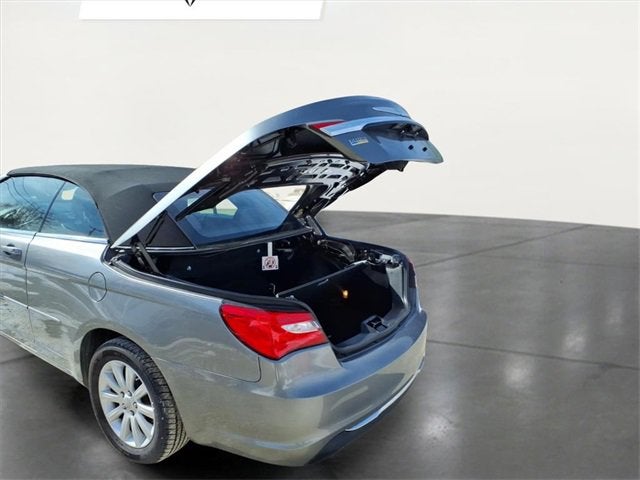 2012 Chrysler 200 Touring