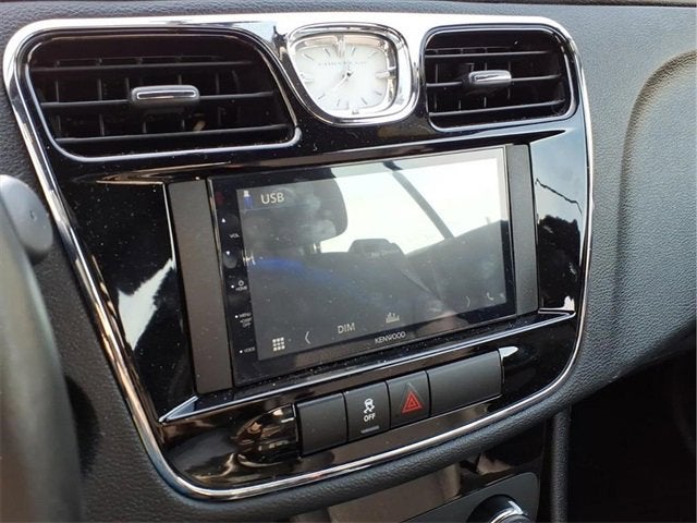 2012 Chrysler 200 Touring