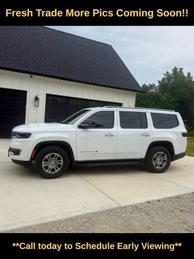 2023 Jeep Wagoneer Base